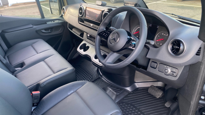 Mercedes-Benz Sprinter 315Cdi L3 Diesel Rwd 3.5t H2 Pro Van 9G-Tronic - Image 3
